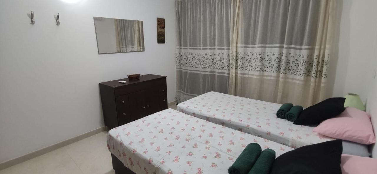 Aquamarine Sea Front Apartments - Elevated Ground Floor With Balcony And Yard Marsaskala Exterior photo